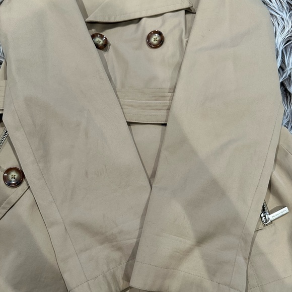 Michael Kors Beige Double-Breasted Trench Coat - Picture 7 of 10